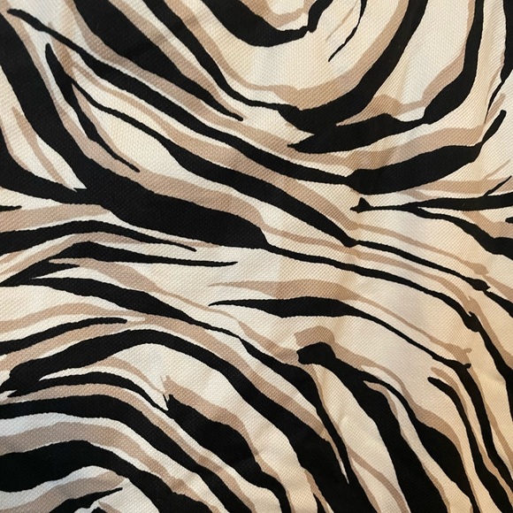 Size 4 Ann Taylor LOFT Zebra Print Pencil Skirt A5 - Picture 2 of 5